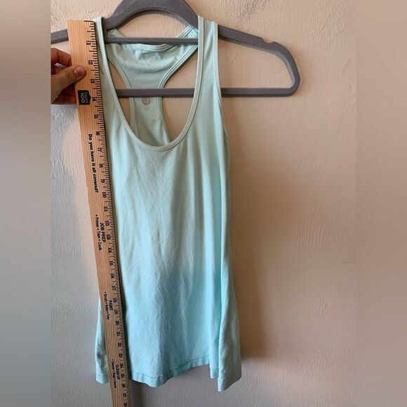 Lululemon Aqua  Racerback Tank Top size 4 approximate - Picture 4 of 8